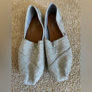 Women’s Classic Toms Size 7.5